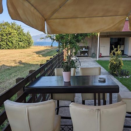 Nafpaktos Beach Apartment Екстериор снимка