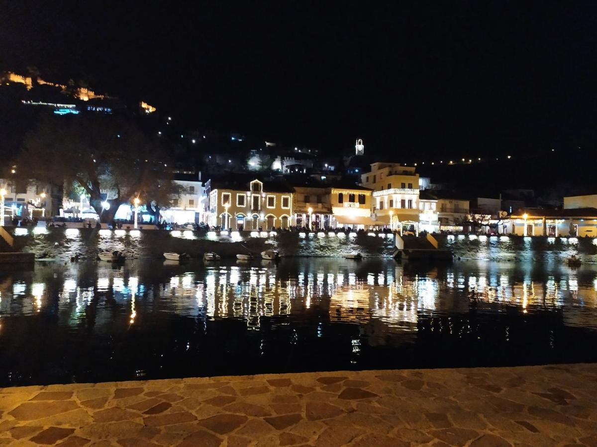 Nafpaktos Beach Apartment Екстериор снимка